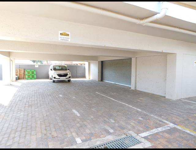 750M² OFFICE FOR SALE IN FERNDALE